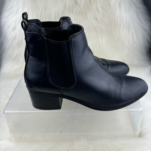 ANKLE WOMEN HEELED BOOTS SIZE 8.5 - Picture 1 of 8